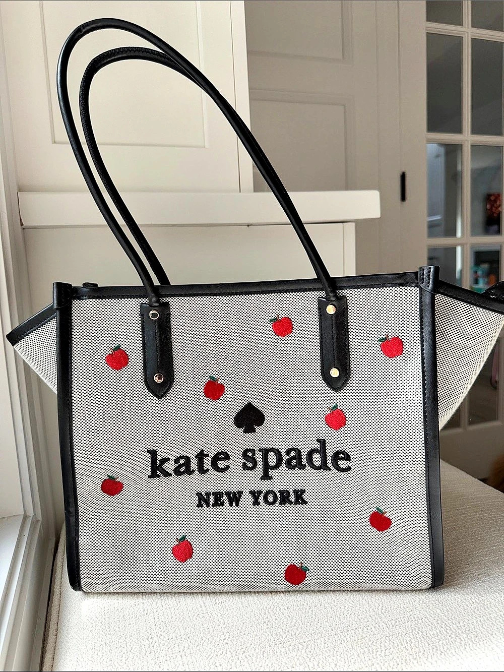 Kate Spade Apple Print Tote in Black & White